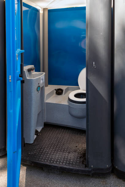 Best Porta potty delivery and setup  in Cape Carteret, NC
