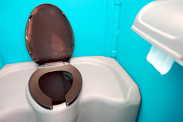 Best Portable restroom trailer rental  in Cape Carteret, NC